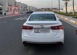 تويوتا أفالون